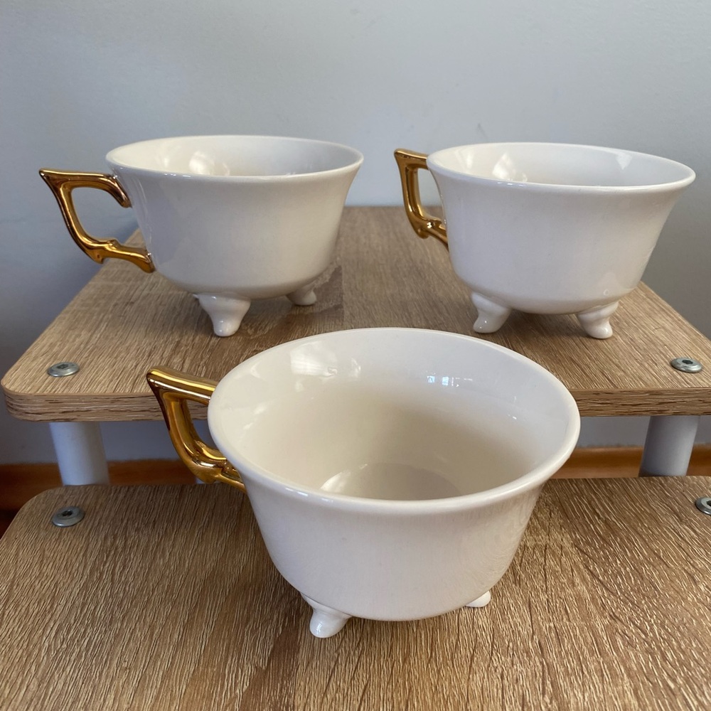 Gold Handle Cream Ceramic Cups Set - Picture 2 of 6